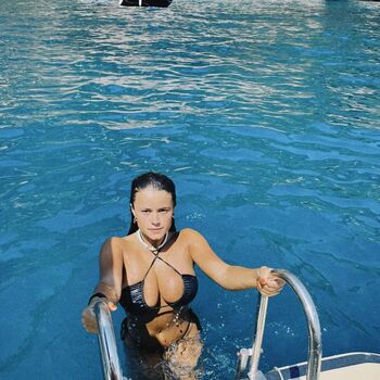 Isabella lauren  page leaked private photo uncensored HD quality