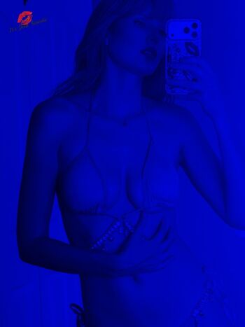 Itsjustblondie page leaked private photo uncensored HD quality
