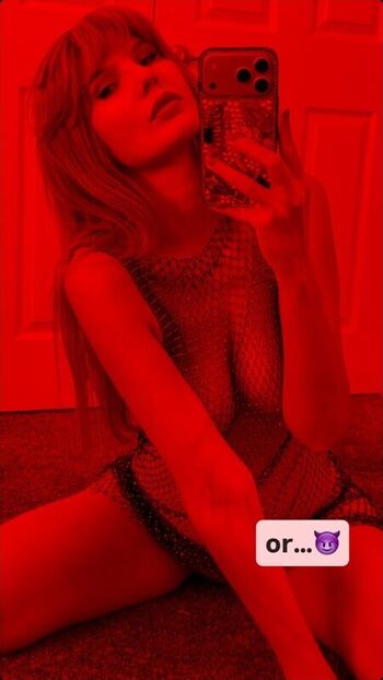 Itsjustblondie page leaked private photo uncensored HD quality