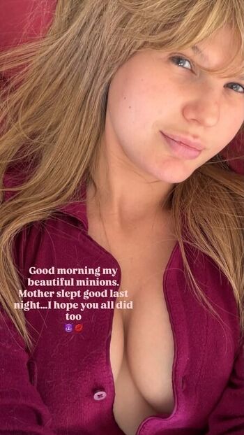 Itsjustblondie page leaked private photo uncensored HD quality