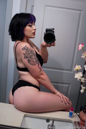Itsqueenmanda leaked private photo uncensored HD quality