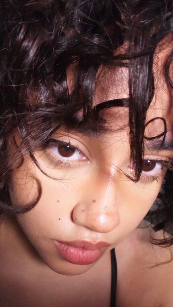 Itsqueennovaa leaked private photo uncensored HD quality
