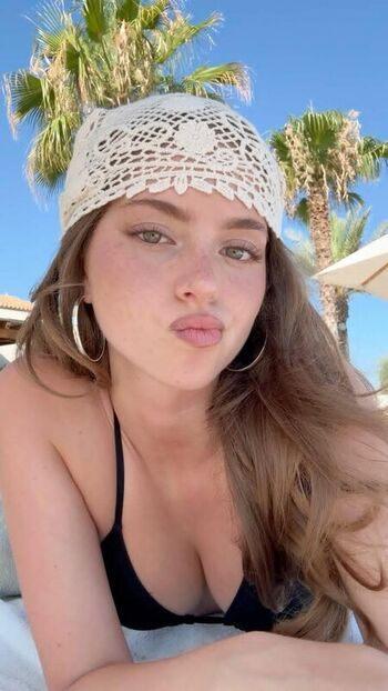 Itssluciaf page leaked private photo uncensored HD quality