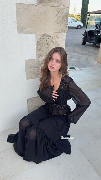 Itssluciaf page leaked private photo uncensored HD quality