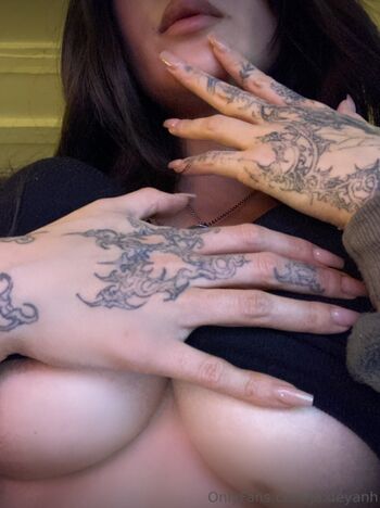 Jadeyanh leaked private photo uncensored HD quality