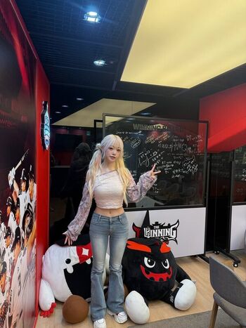 Jeewon page leaked private photo uncensored HD quality