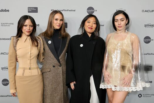 Jenna ortega  page leaked private photo uncensored HD quality