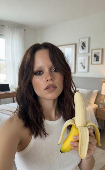 Jenna ortega  page leaked private photo uncensored HD quality