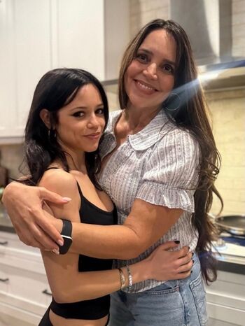 Jenna ortega  page leaked private photo uncensored HD quality