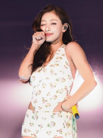 Jihyo leaked private photo uncensored HD quality