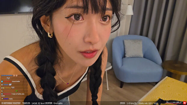 Jinnytty leaked private photo uncensored HD quality