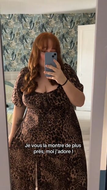 Jolie rousse leaked private photo uncensored HD quality