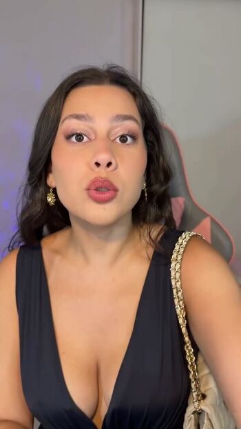 Julia alvarenga page leaked private photo uncensored HD quality