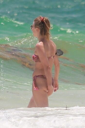Julianne hough page leaked private photo uncensored HD quality