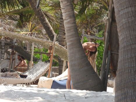 Julianne hough page leaked private photo uncensored HD quality