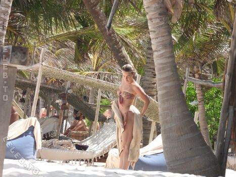 Julianne hough page leaked private photo uncensored HD quality