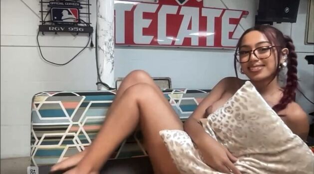 Justjulesxoxo leaked private photo uncensored HD quality