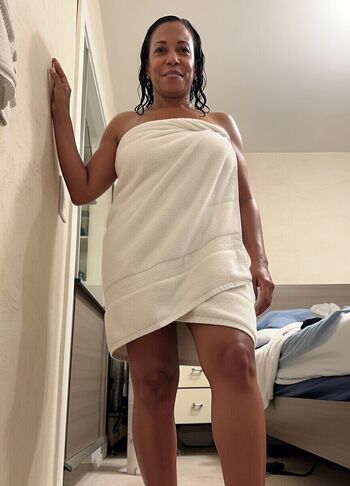 Kamala harris page leaked private photo uncensored HD quality