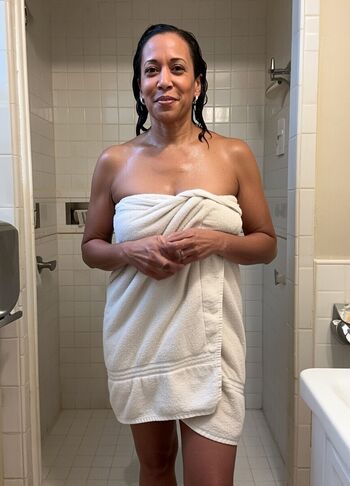 Kamala harris page leaked private photo uncensored HD quality
