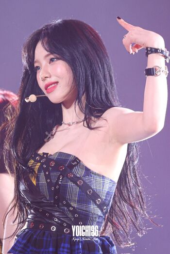 Katarinabluu  page leaked private photo uncensored HD quality