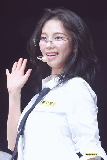 Katarinabluu  page leaked private photo uncensored HD quality