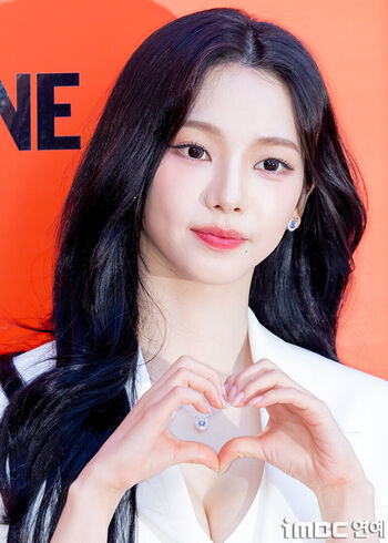 Katarinabluu  page leaked private photo uncensored HD quality