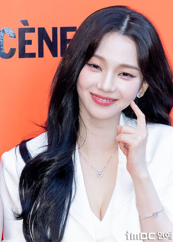 Katarinabluu  page leaked private photo uncensored HD quality