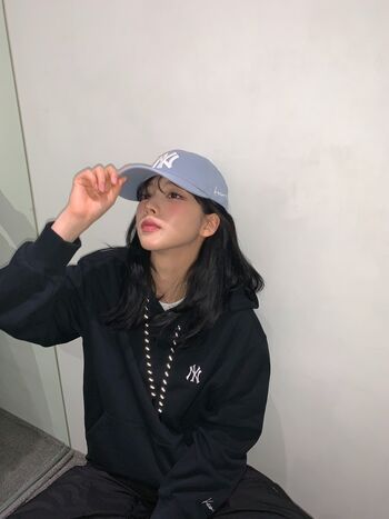 Katarinabluu  page leaked private photo uncensored HD quality