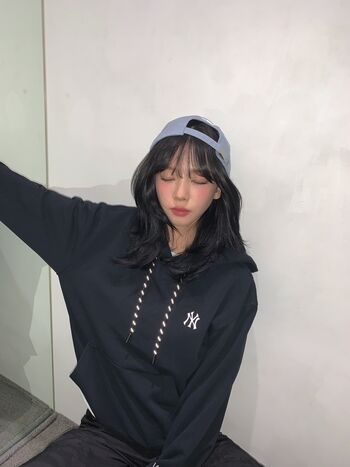 Katarinabluu  page leaked private photo uncensored HD quality