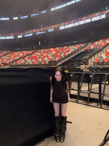 Katarinabluu  page leaked private photo uncensored HD quality