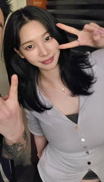 Katarinabluu  page leaked private photo uncensored HD quality