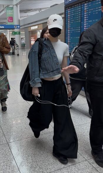 Katarinabluu  page leaked private photo uncensored HD quality