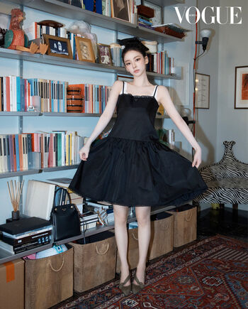 Katarinabluu  page leaked private photo uncensored HD quality