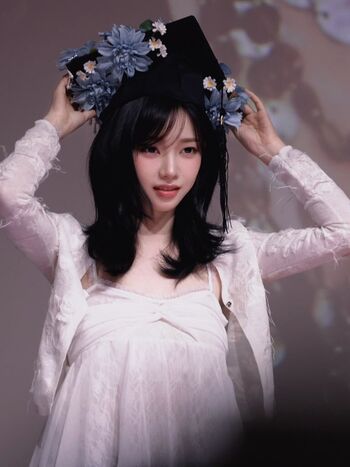 Katarinabluu  page leaked private photo uncensored HD quality