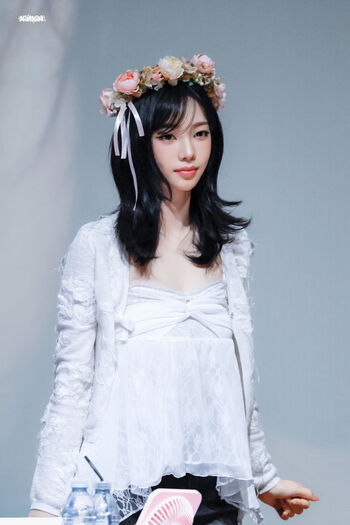 Katarinabluu  page leaked private photo uncensored HD quality