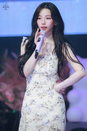 Katarinabluu  page leaked private photo uncensored HD quality