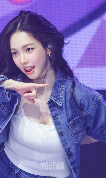 Katarinabluu  page leaked private photo uncensored HD quality