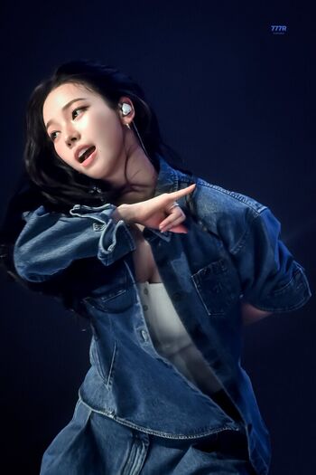 Katarinabluu  page leaked private photo uncensored HD quality