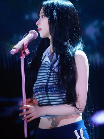 Katarinabluu  page leaked private photo uncensored HD quality