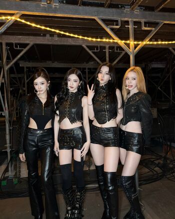 Katarinabluu  page leaked private photo uncensored HD quality