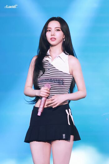 Katarinabluu  page leaked private photo uncensored HD quality