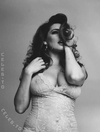 Kelly brook page leaked private photo uncensored HD quality