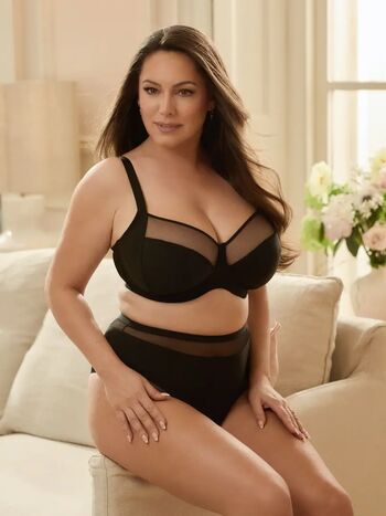 Kelly brook page leaked private photo uncensored HD quality