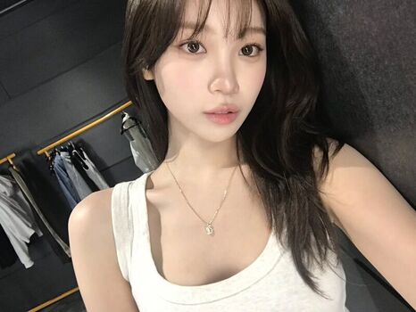 Kim chaewon leaked private photo uncensored HD quality