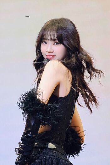 Kim chaewon  page leaked private photo uncensored HD quality