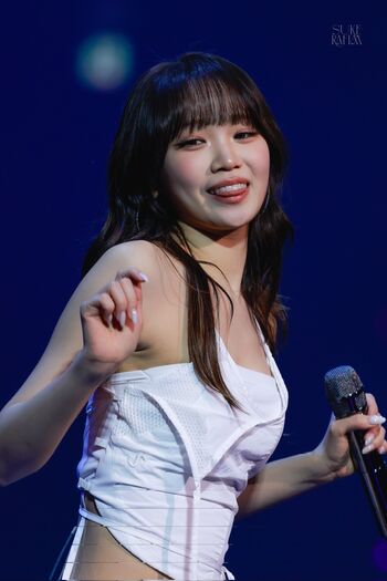 Kim chaewon  page leaked private photo uncensored HD quality