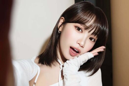 Kim chaewon  page leaked private photo uncensored HD quality