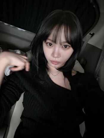 Kim chaewon  page leaked private photo uncensored HD quality