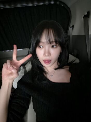 Kim chaewon  page leaked private photo uncensored HD quality