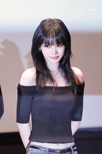 Kim chaewon  page leaked private photo uncensored HD quality